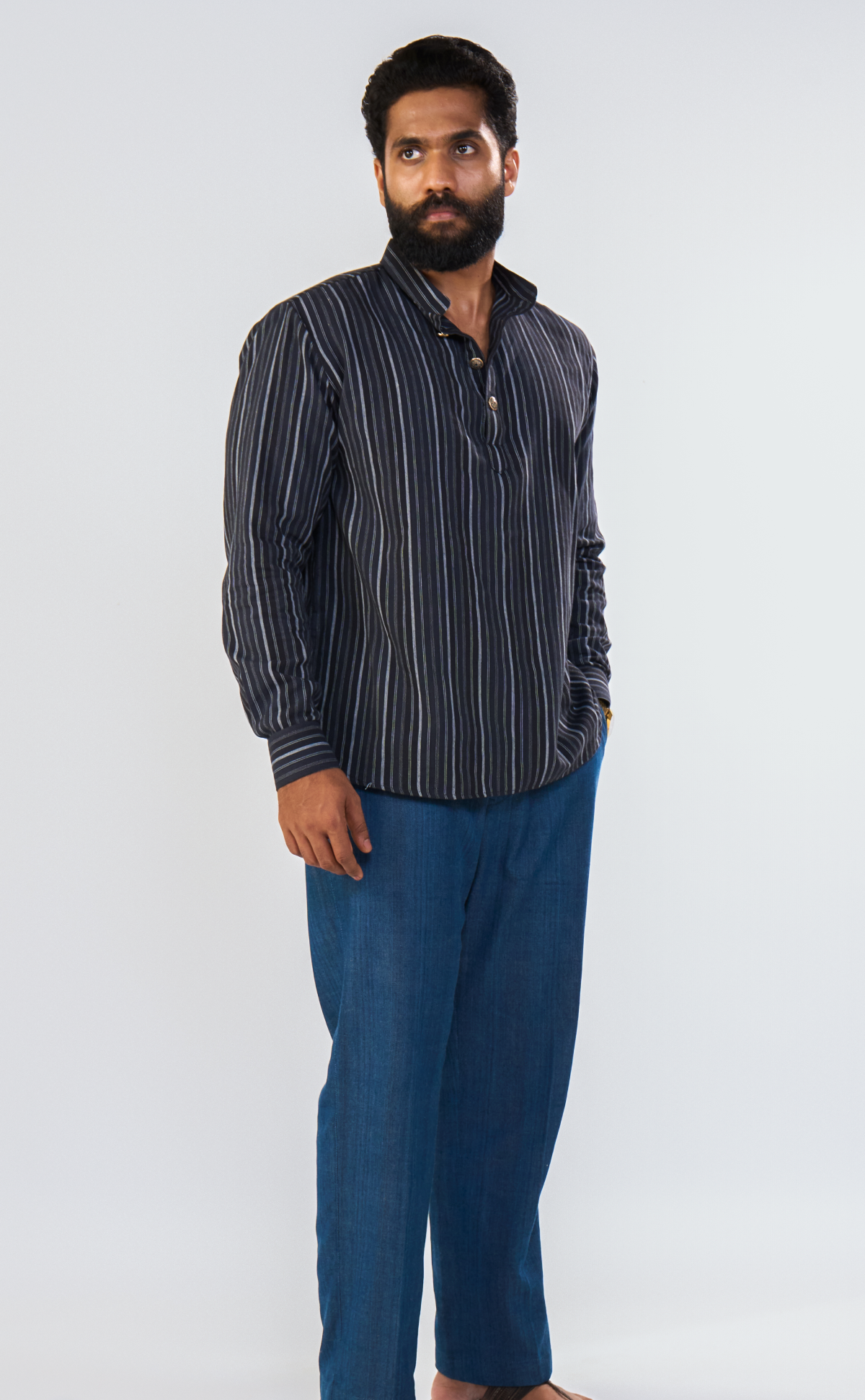 STRIPED ESSENTIALS KURTHA